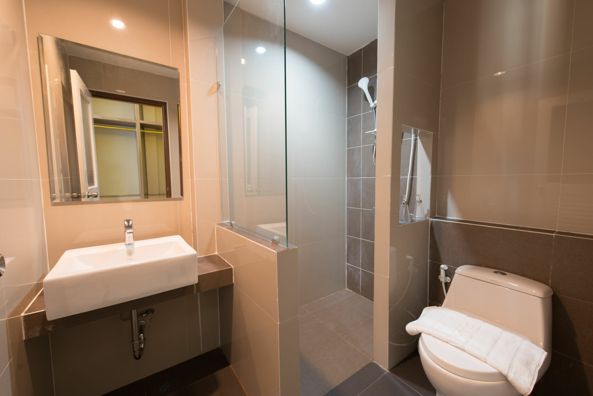 Le Clarita Aparthotel Bangkok Luaran gambar